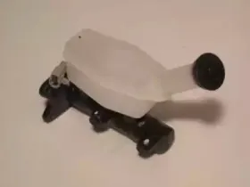 BMT-130 AISIN Главный тормозной цилиндр